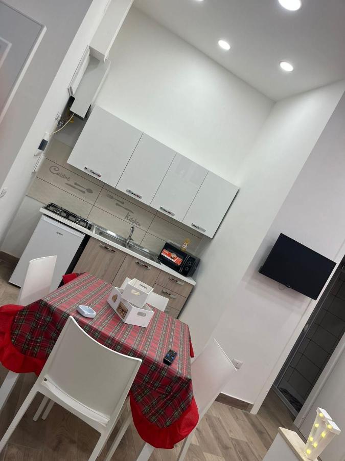 Vittoria Home Naples Extérieur photo